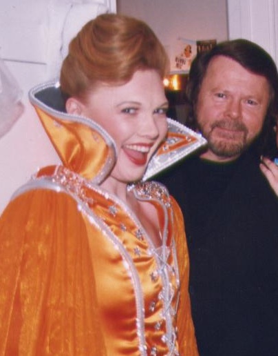 Tamara Bernier Evans with ABBA's Bjorn Ulvaeus after a performance of "Mama Mia!"
